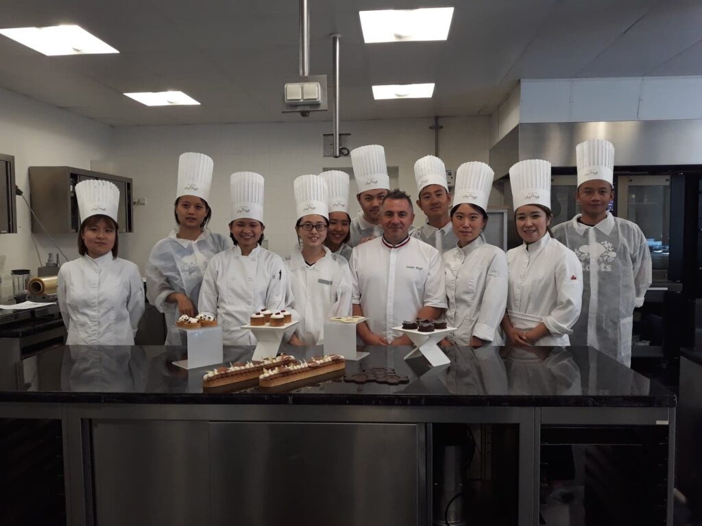 students Lenôtre Pastry